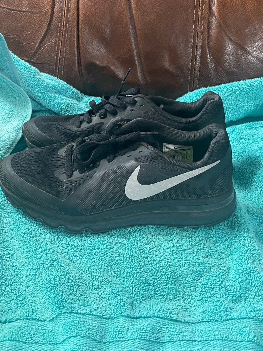 Youth Nike Air Max Black Size 7